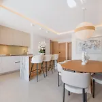 Modern & New Walk To Puerto Banus * Марбелья