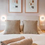 Modern & New Walk To Puerto Banus *