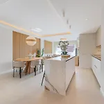 Апартаменты Modern & New Walk To Puerto Banus *