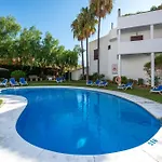 Modern & New Walk To Puerto Banus Апартаменты