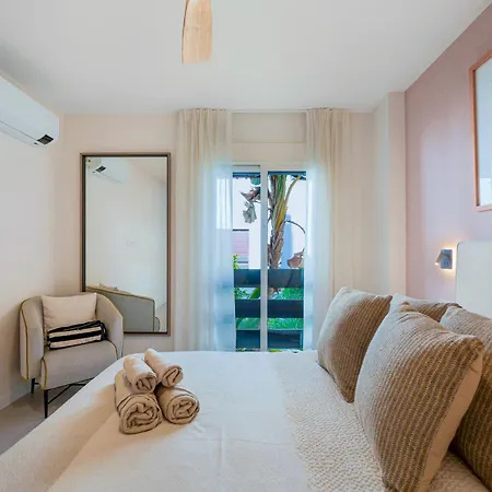 Modern & New Walk To Puerto Banus Marbella