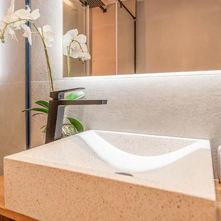 Lejlighed Modern & New Walk To Puerto Banus Marbella