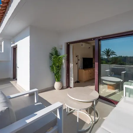 Modern & New Walk To Puerto Banus Lejlighed Marbella