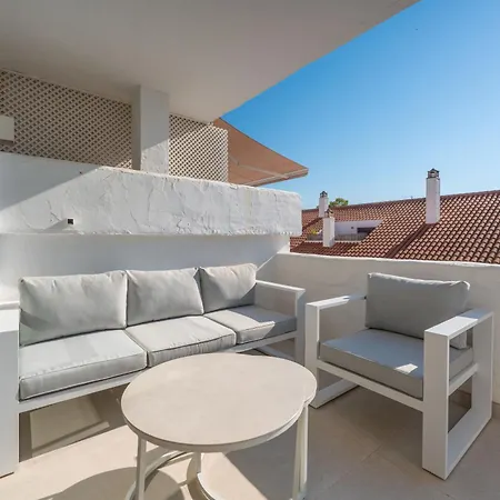 Modern & New Walk To Puerto Banus Marbella