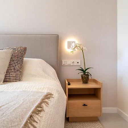 Modern & New Walk To Puerto Banus Marbella