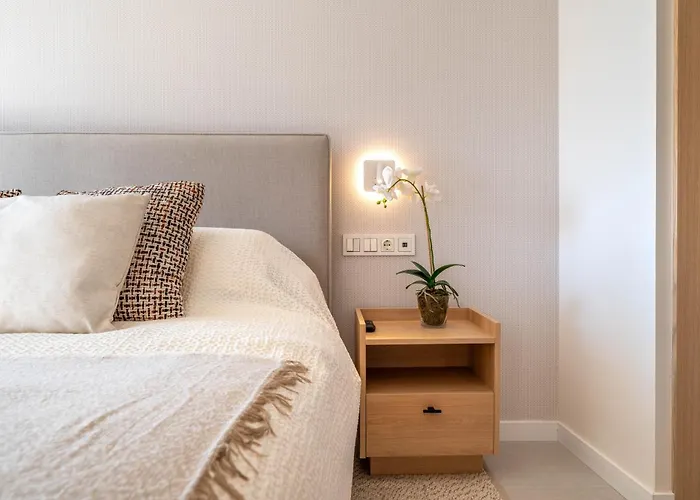 Modern & New Walk To Puerto Banus Marbella