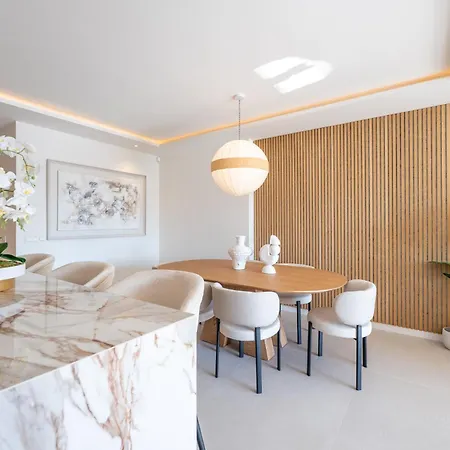 아파트 Modern & New Walk To Puerto Banus