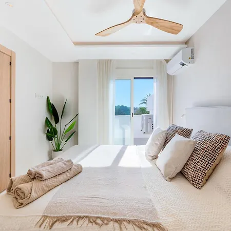 Modern & New Walk To Puerto Banus * Μαρμπέλλα