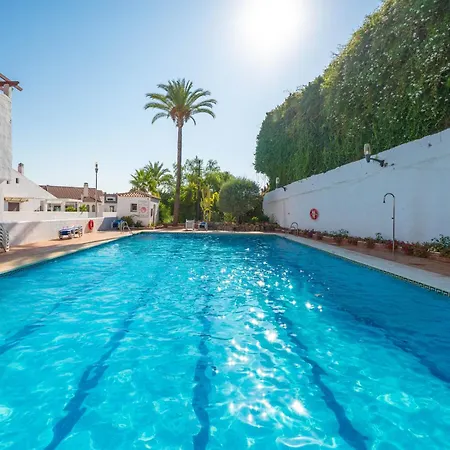 아파트 Modern & New Walk To Puerto Banus